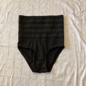 High-Waist Shaping Briefs